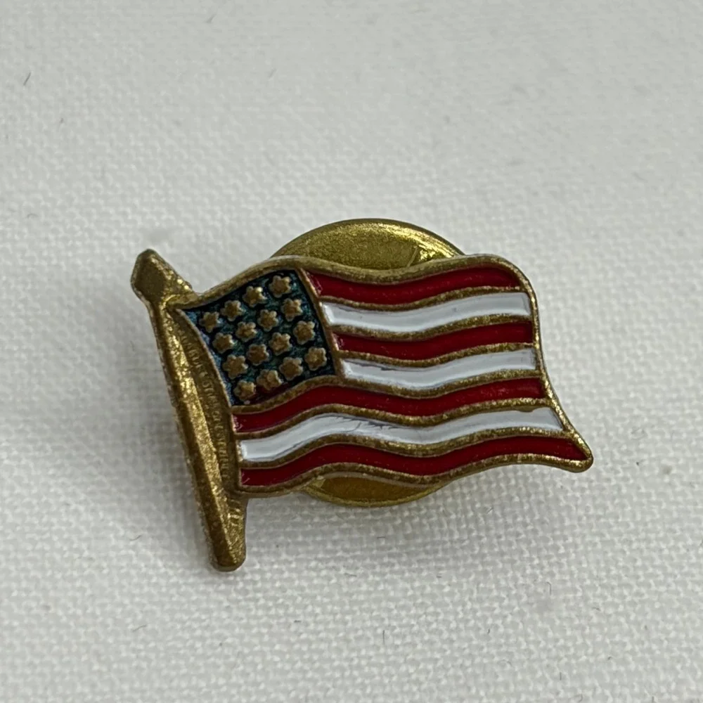Vintage American Flag Enamel Lapel Pin Gold Tone Made in Japan Patriotic